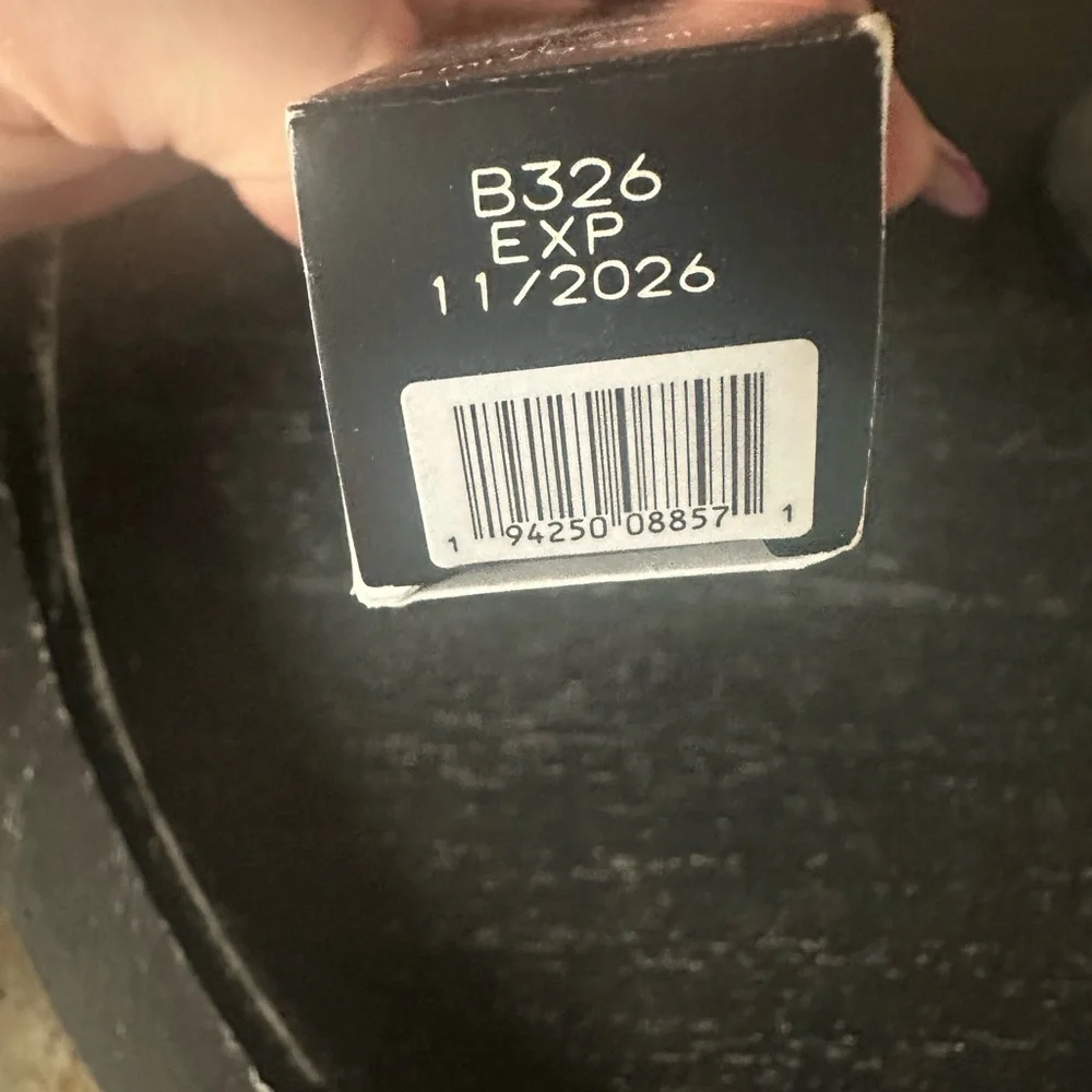 bareMinerals BAREPRO 16 HR Wear Concealer